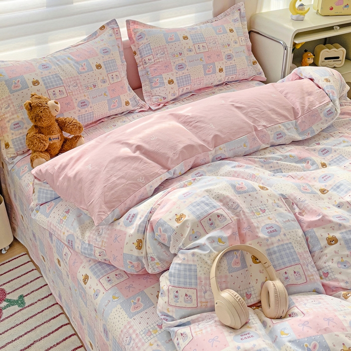 91家纺网 家纺一手货源 找家纺 春雨家居 2025新款春夏卡通印花全棉四件套 甜心乐园