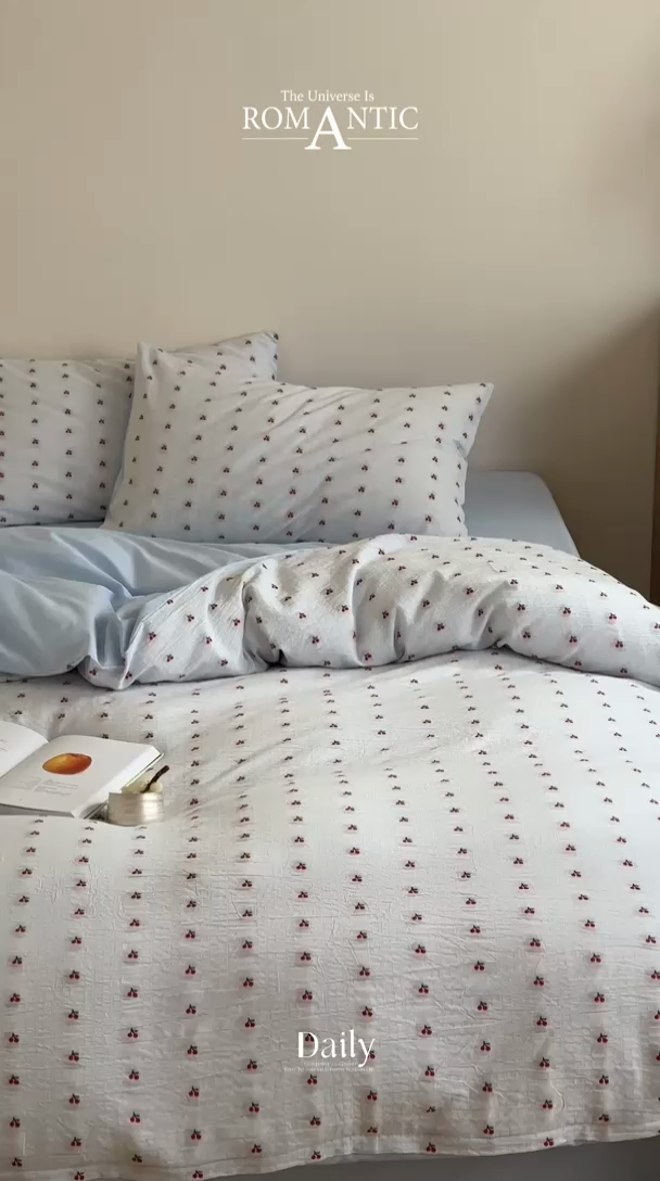 91家纺网 家纺一手货源 找家纺 云上  2025新款小樱桃大提花水洗棉四件套 樱桃-蓝