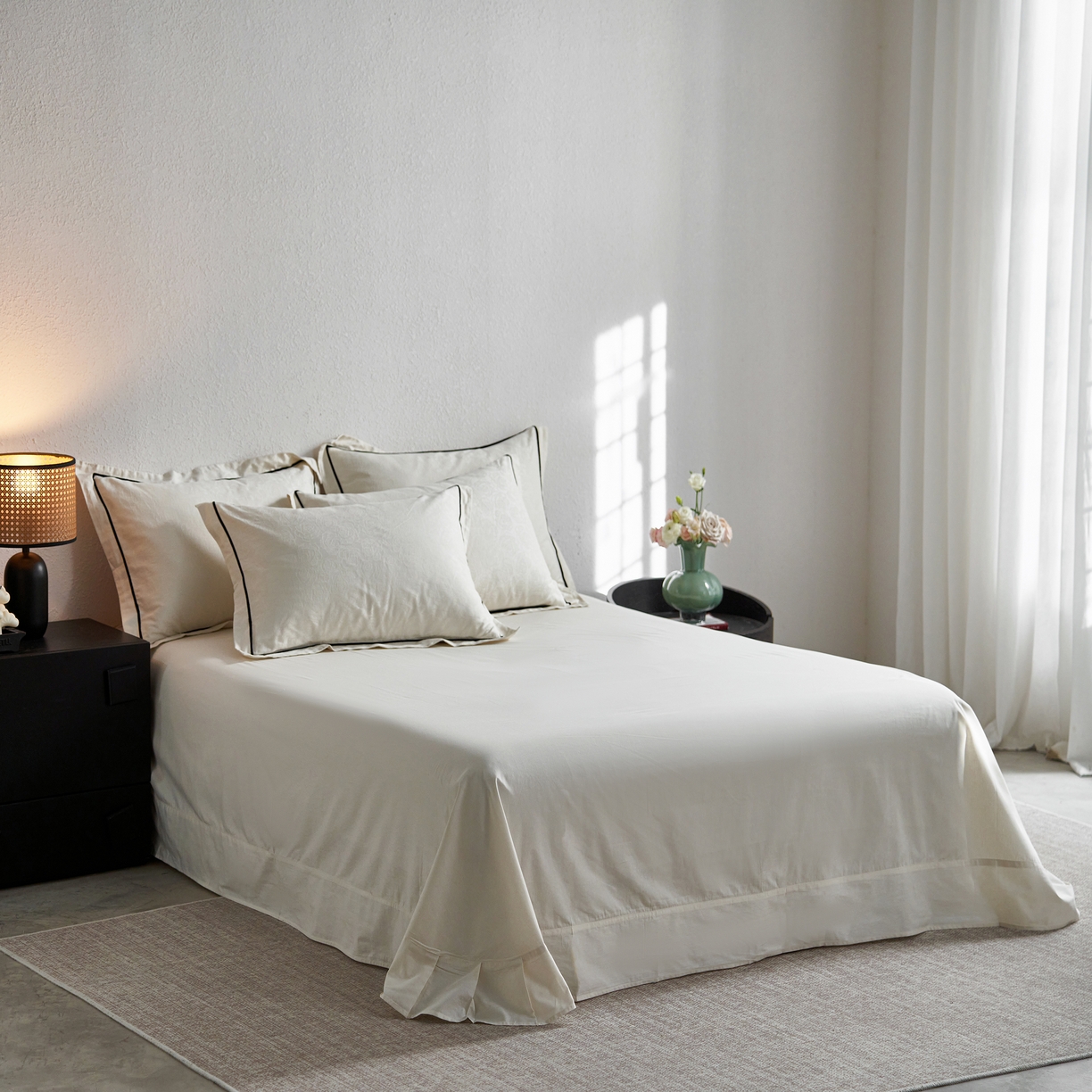 91家纺网 家纺一手货源 找家纺 三朵全棉60S贡缎长绒棉大提花四件套-花序系列 达西花园-白