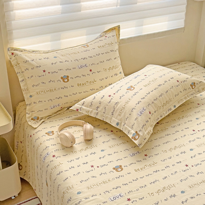 91家纺网 家纺一手货源 找家纺 春雨家居 2025新款春夏卡通印花全棉单枕套 20.红星小熊