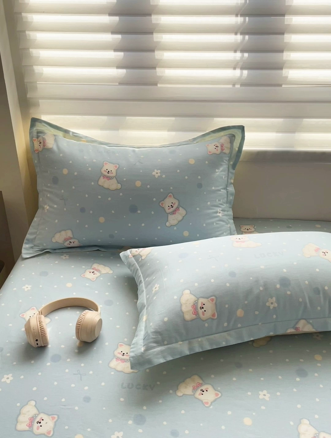 91家纺网 家纺一手货源 找家纺 春雨家居 2025新款春夏卡通印花全棉单枕套 9.蓝色泡芙狗