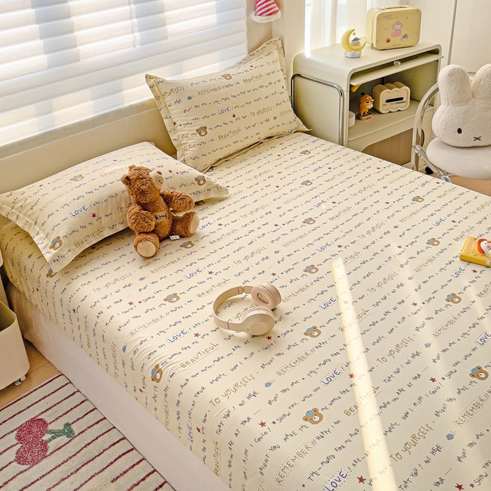 91家纺网 家纺一手货源 找家纺 春雨家居 2025新款春夏卡通印花全棉单床笠 红星小熊