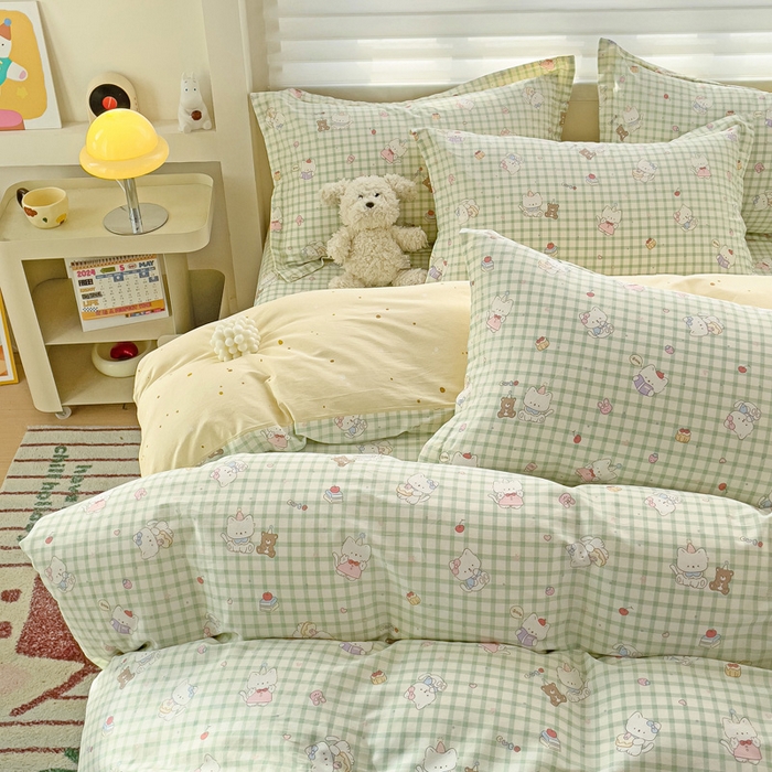 91家纺网 家纺一手货源 找家纺 春雨家居 2025新款春夏卡通印花全棉单被套 甜美梦境-绿