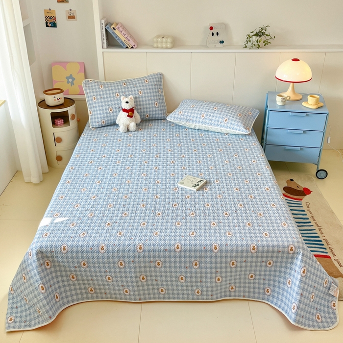 91家纺网 家纺一手货源 找家纺 菲梵家纺2024新款全棉印花夹棉床盖三件套提供买家秀 淑女格小熊