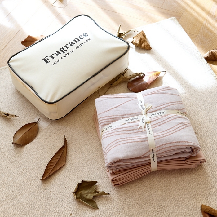 91家纺网 家纺一手货源 找家纺 久典2025 60支色织三层大提花基础款四件套 流年