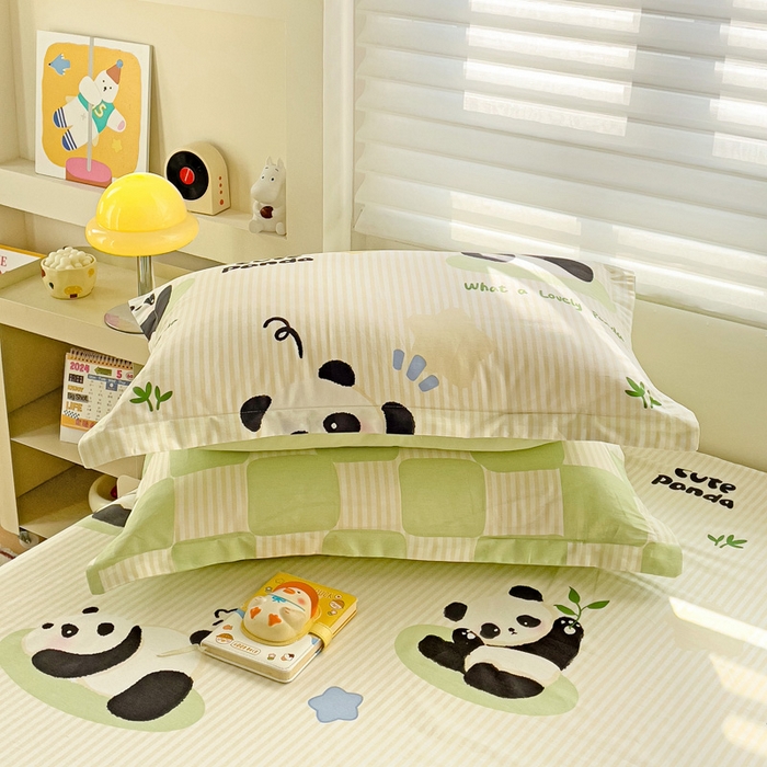 91家纺网 家纺一手货源 找家纺 春雨家居 2025新款春夏卡通印花全棉单枕套 1.小熊猫