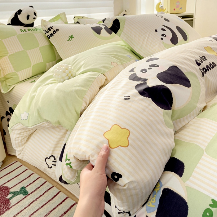 91家纺网 家纺一手货源 找家纺 春雨家居 2025新款春夏卡通印花全棉单被套 小熊猫