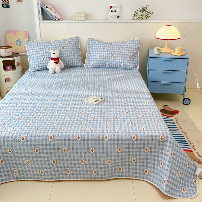 91家纺网 家纺一手货源 找家纺 菲梵家纺2024新款全棉印花夹棉床盖三件套提供买家秀 淑女格小熊