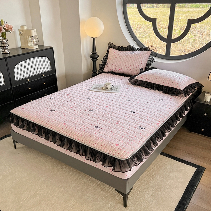 91家纺网 家纺一手货源 找家纺 眠势力 2025新款赫本风花边床笠四季通用加厚夹棉席梦思保护套 奇思妙想-粉