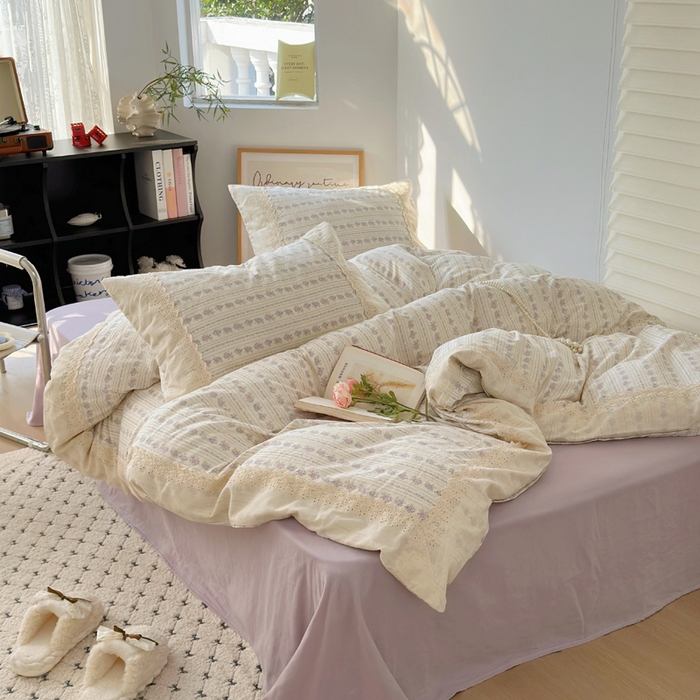 91家纺网 家纺一手货源 找家纺 澳萝拉 2025新款小碎花清新春夏全棉花边双层纱韩系三件套四件套 花漾甜心