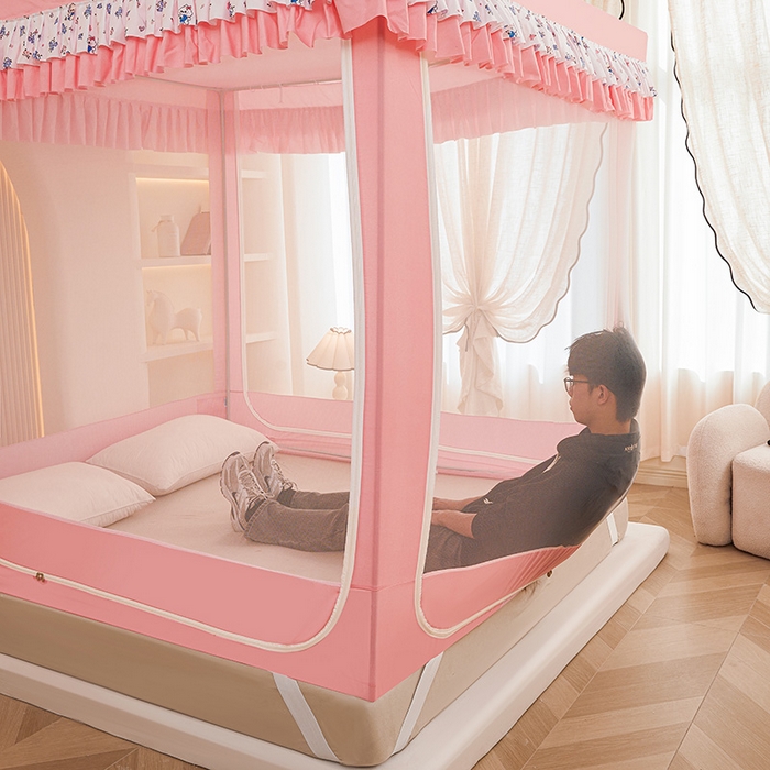 91家纺网 家纺一手货源 找家纺 迪凡保罗蚊帐 2025新款2503专版印花遮光帘防摔坐床蚊帐实拍图 粉红小熊