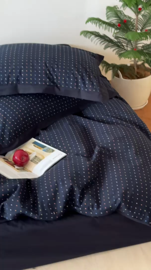 91家纺网 家纺一手货源 找家纺 云上  2025新款色织小提花方糖水洗棉四件套 方糖-蓝黑