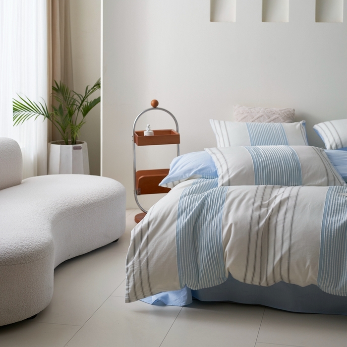 91家纺网 家纺一手货源 找家纺 金丝鸟家纺 2025新款全棉三层纱提花晴岚系列四件套 晴岚 天蓝