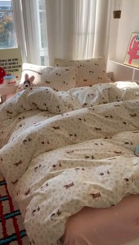 91家纺网 家纺一手货源 找家纺 澳萝拉 2025新款小碎花清新春夏全棉花边双层纱韩系三件套四件套 狗狗乐园