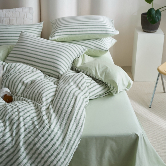 91家纺网 家纺一手货源 找家纺 金丝鸟家纺 2025新款全棉皱皱纱系列四件套 皱皱纱条纹绿