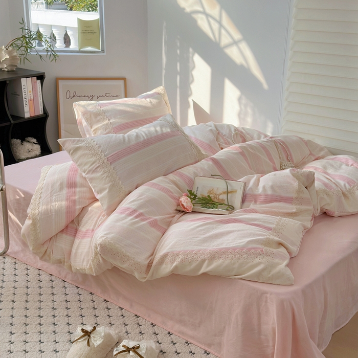 91家纺网 家纺一手货源 找家纺 澳萝拉 2025新款小碎花清新春夏全棉花边双层纱韩系三件套四件套 可露丽-粉