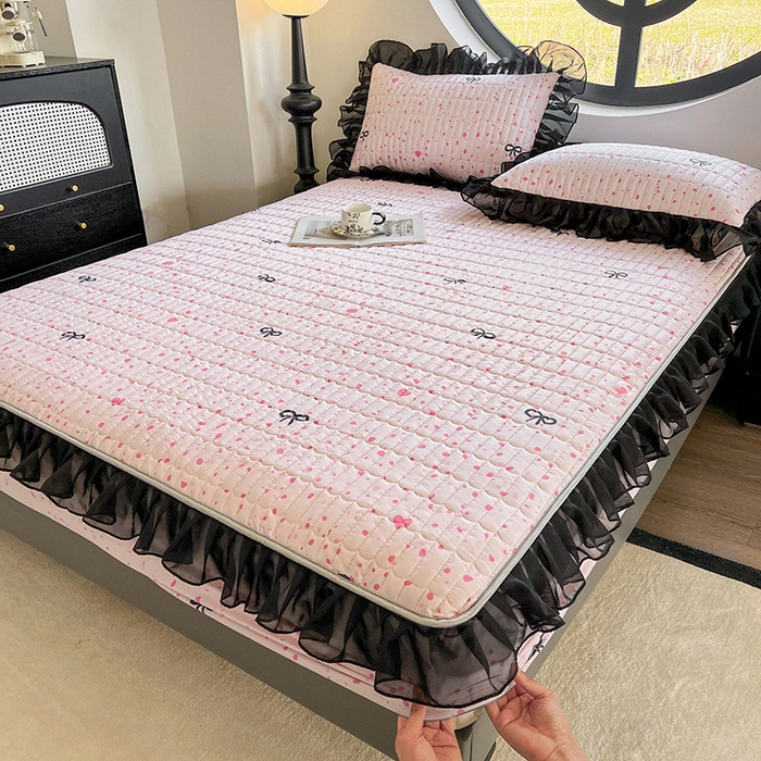 91家纺网 家纺一手货源 找家纺 眠势力 2025新款赫本风花边床笠四季通用加厚夹棉席梦思保护套 奇思妙想-粉