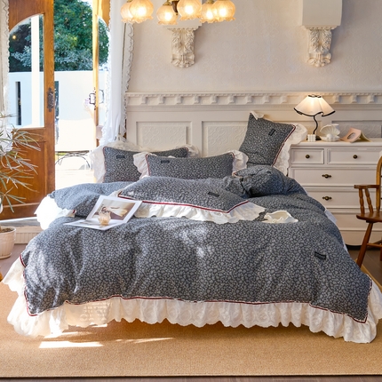 91家纺网 家纺一手货源 找家纺 久典2025A类法式复古双层纱织带贴边花边款四件套 莫奈