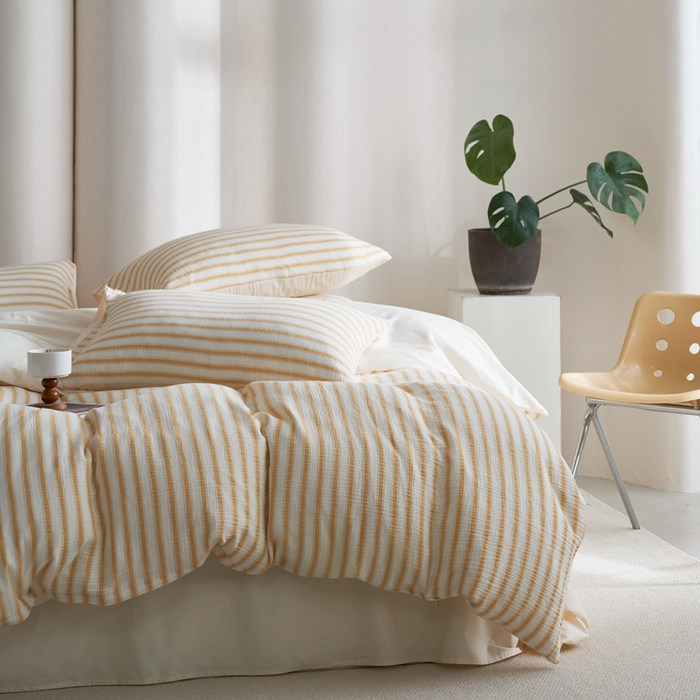 91家纺网 家纺一手货源 找家纺 金丝鸟家纺 2025新款全棉皱皱纱系列四件套 皱皱纱条纹黄