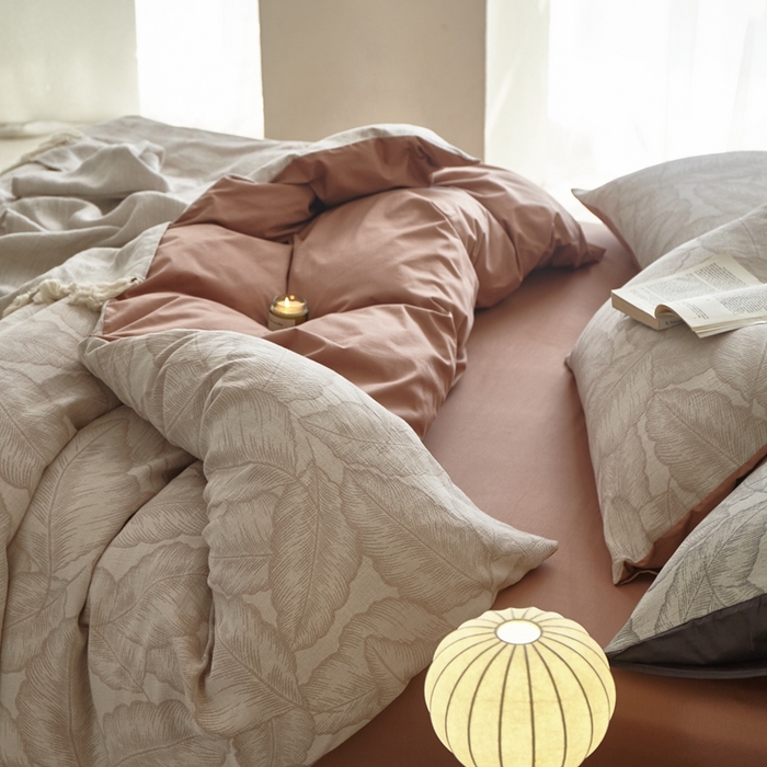 91家纺网 家纺一手货源 找家纺 金丝鸟家纺 2025新款全棉三层纱提花系列四件套 星轶 咖