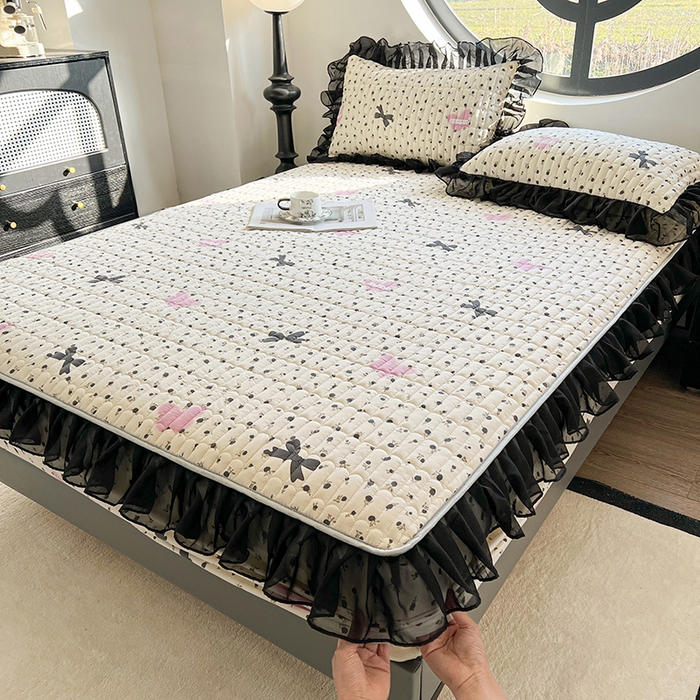 91家纺网 家纺一手货源 找家纺 眠势力 2025新款赫本风花边床笠四季通用加厚夹棉席梦思保护套 花馨