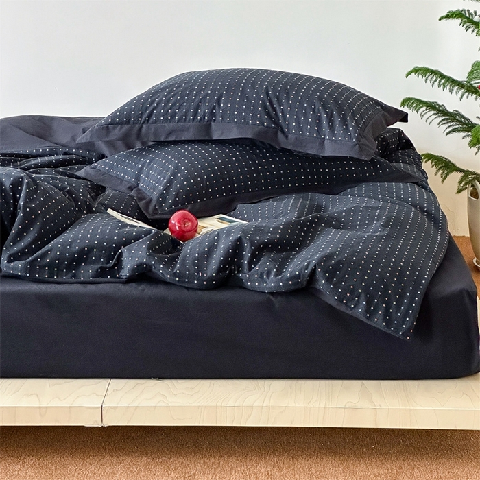 91家纺网 家纺一手货源 找家纺 云上  2025新款色织小提花方糖水洗棉四件套 方糖-蓝黑