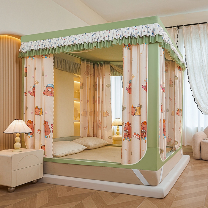 91家纺网 家纺一手货源 找家纺 迪凡保罗蚊帐 2025新款2503专版印花遮光帘防摔坐床蚊帐实拍图 呆萌豚豚