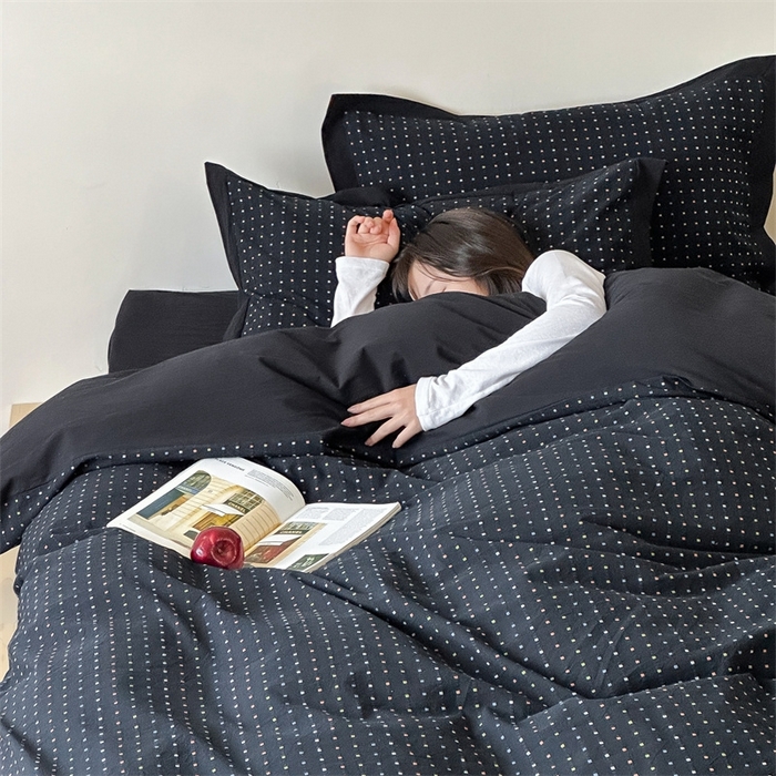 91家纺网 家纺一手货源 找家纺 云上  2025新款色织小提花方糖水洗棉四件套 方糖-蓝黑