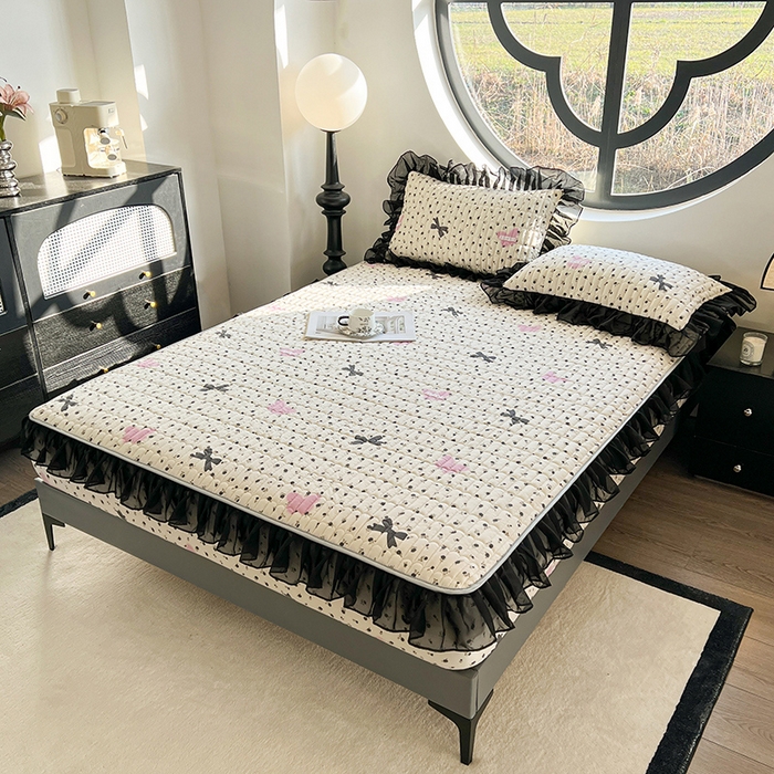 91家纺网 家纺一手货源 找家纺 眠势力 2025新款赫本风花边床笠四季通用加厚夹棉席梦思保护套 花馨