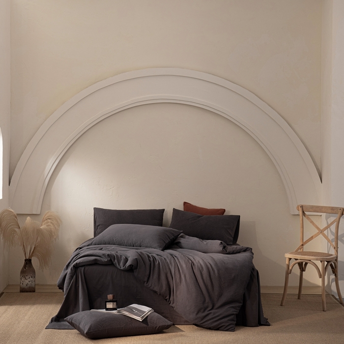 91家纺网 家纺一手货源 找家纺 金丝鸟家纺 2025新款全棉三层纱提花系列四件套 重影 灰