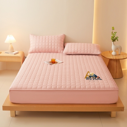 91家纺网 家纺一手货源 找家纺 老帅的工厂店 2025新款A类小熊夹棉防水床笠（有买家秀） 小熊款-樱花粉