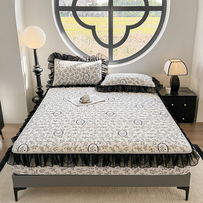 91家纺网 家纺一手货源 找家纺 眠势力 2025新款赫本风花边床笠四季通用加厚夹棉席梦思保护套 花香满园