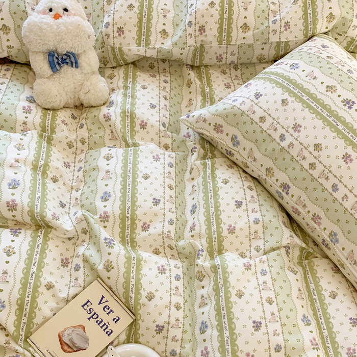 91家纺网 家纺一手货源 找家纺 澳萝拉 2025新款小碎花清新春夏全棉花边双层纱韩系三件套四件套 花丛兔