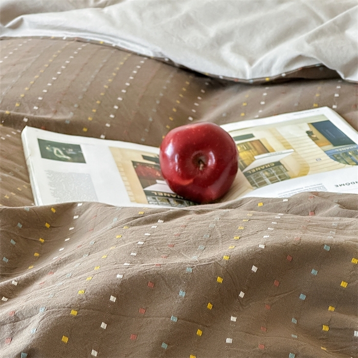 91家纺网 家纺一手货源 找家纺 云上  2025新款色织小提花方糖水洗棉四件套 方糖-咖