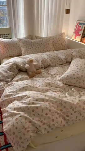 91家纺网 家纺一手货源 找家纺 澳萝拉 2025新款小碎花清新春夏全棉花边双层纱韩系三件套四件套 厨师小狗