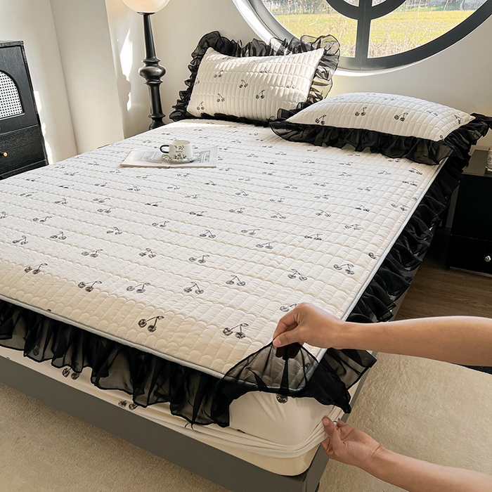 91家纺网 家纺一手货源 找家纺 眠势力 2025新款赫本风花边床笠四季通用加厚夹棉席梦思保护套 多姿樱桃