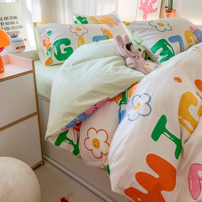 91家纺网 家纺一手货源 找家纺 澳萝拉 2025新款小碎花清新春夏全棉花边双层纱韩系三件套四件套 春日游园会