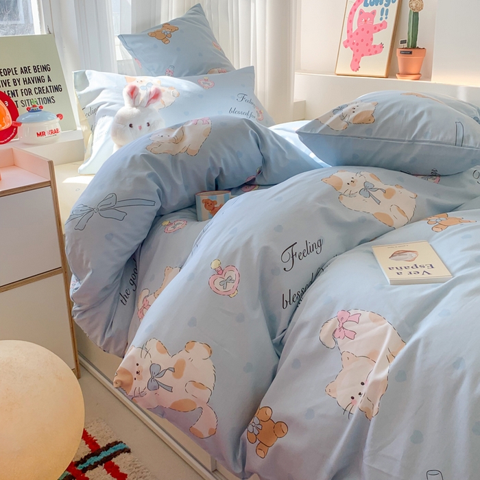 91家纺网 家纺一手货源 找家纺 澳萝拉 2025新款小碎花清新春夏全棉花边双层纱韩系三件套四件套 甜心小猫