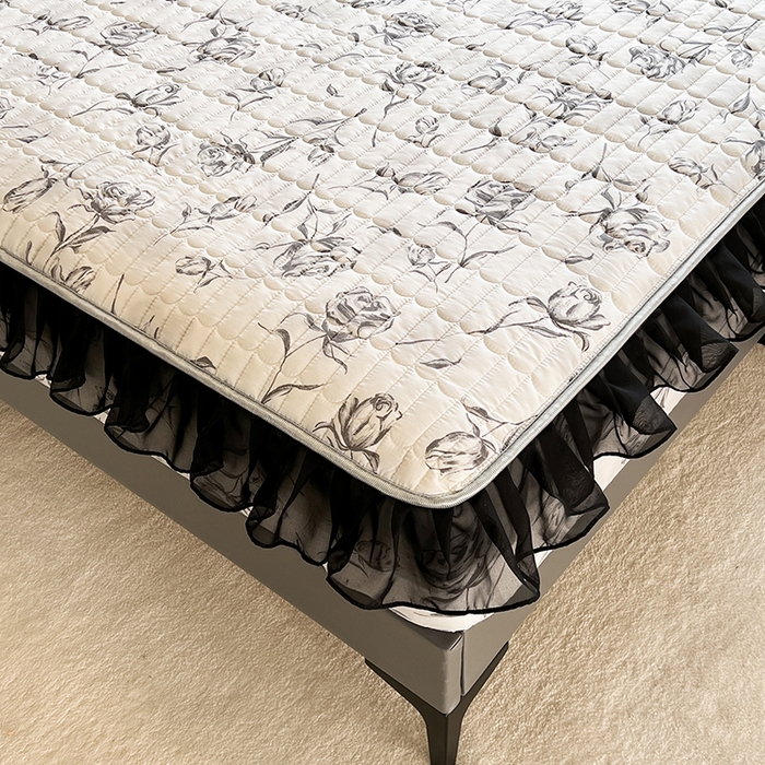 91家纺网 家纺一手货源 找家纺 眠势力 2025新款赫本风花边床笠四季通用加厚夹棉席梦思保护套 玫瑰之恋