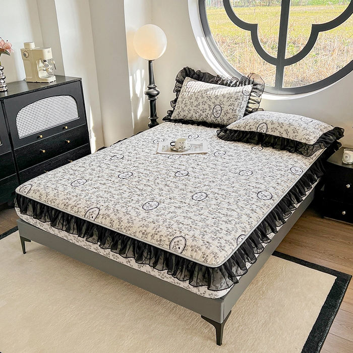 91家纺网 家纺一手货源 找家纺 眠势力 2025新款赫本风花边床笠四季通用加厚夹棉席梦思保护套 花香满园