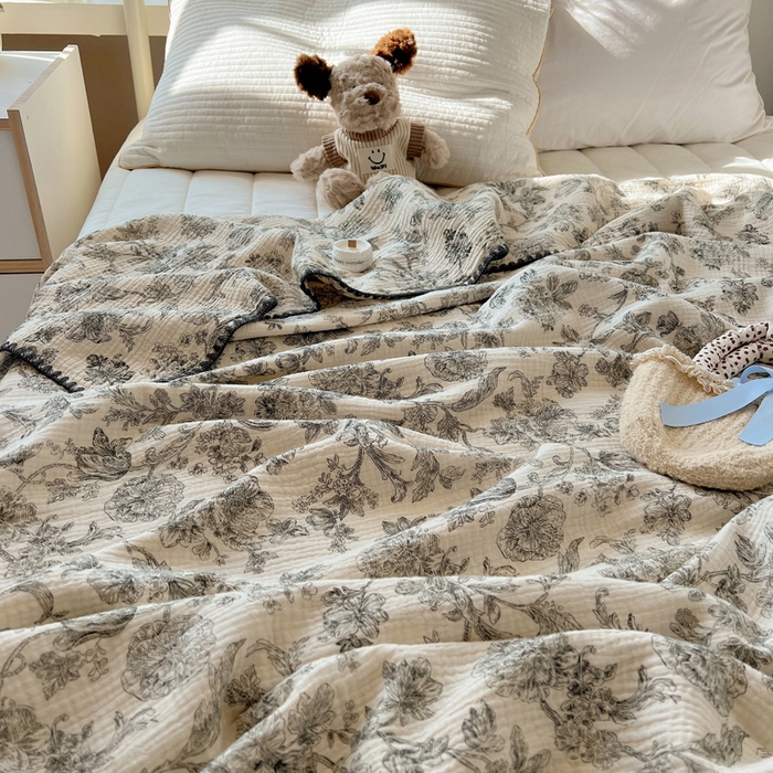 91家纺网 家纺一手货源 找家纺 三朵ins风韩国A类全棉绉绉纱多功能毯情图 迷雾森林