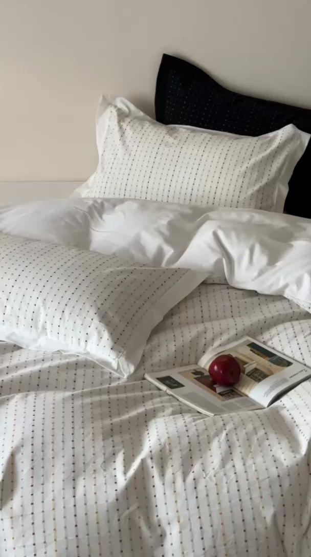 91家纺网 家纺一手货源 找家纺 云上  2025新款色织小提花方糖水洗棉四件套 方糖-白