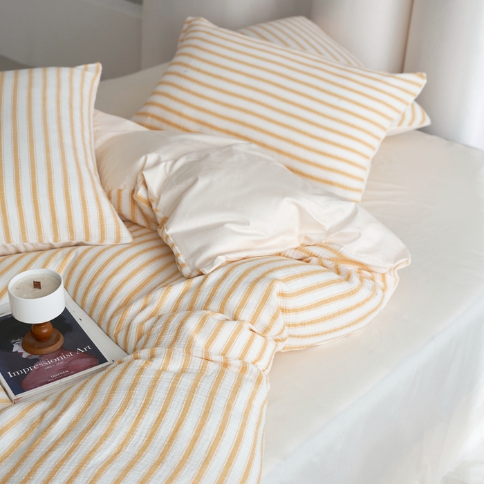 91家纺网 家纺一手货源 找家纺 金丝鸟家纺 2025新款全棉皱皱纱系列四件套 皱皱纱条纹黄