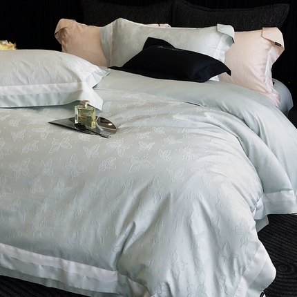 91家纺网 家纺一手货源 找家纺 （总）佳汐蓝家纺 2025新款天丝棉磨毛浮雕拼接四件套-蝶与梦