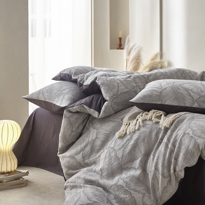 91家纺网 家纺一手货源 找家纺 （总）金丝鸟家纺 2025新款全棉三层纱提花系列四件套