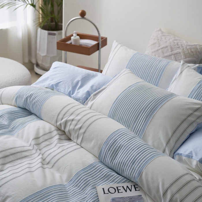 91家纺网 家纺一手货源 找家纺 金丝鸟家纺 2025新款全棉三层纱提花晴岚系列四件套 晴岚 天蓝