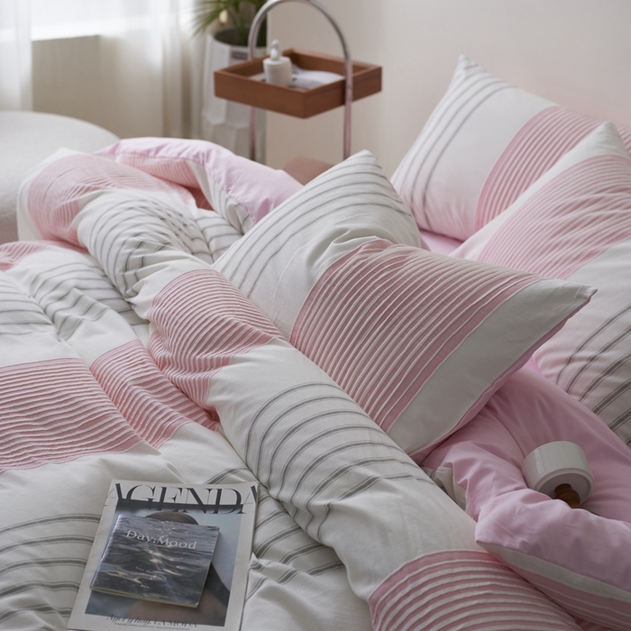 91家纺网 家纺一手货源 找家纺 金丝鸟家纺 2025新款全棉三层纱提花系列四件套 晴岚 粉