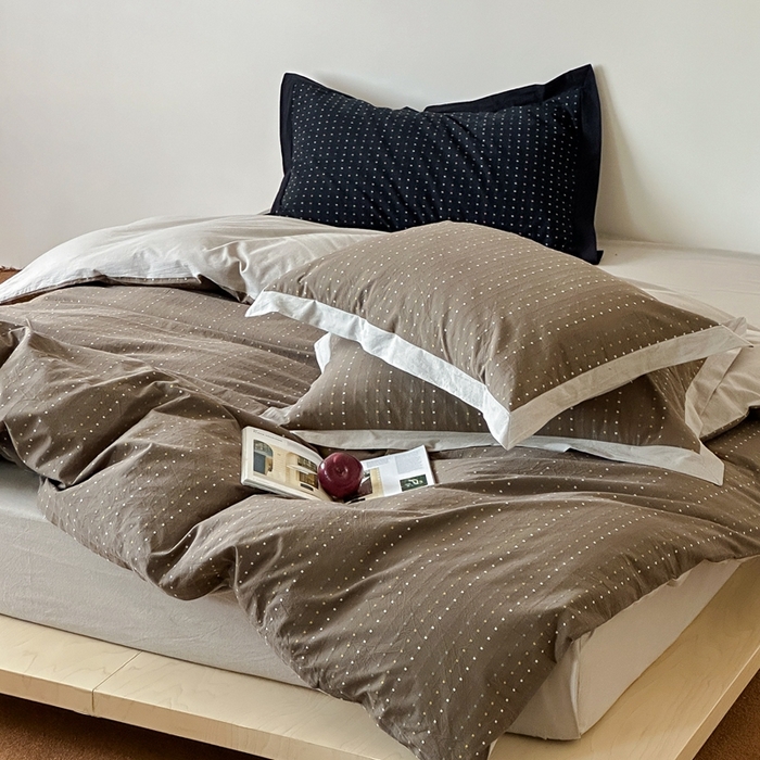 91家纺网 家纺一手货源 找家纺 云上  2025新款色织小提花方糖水洗棉四件套 方糖-咖