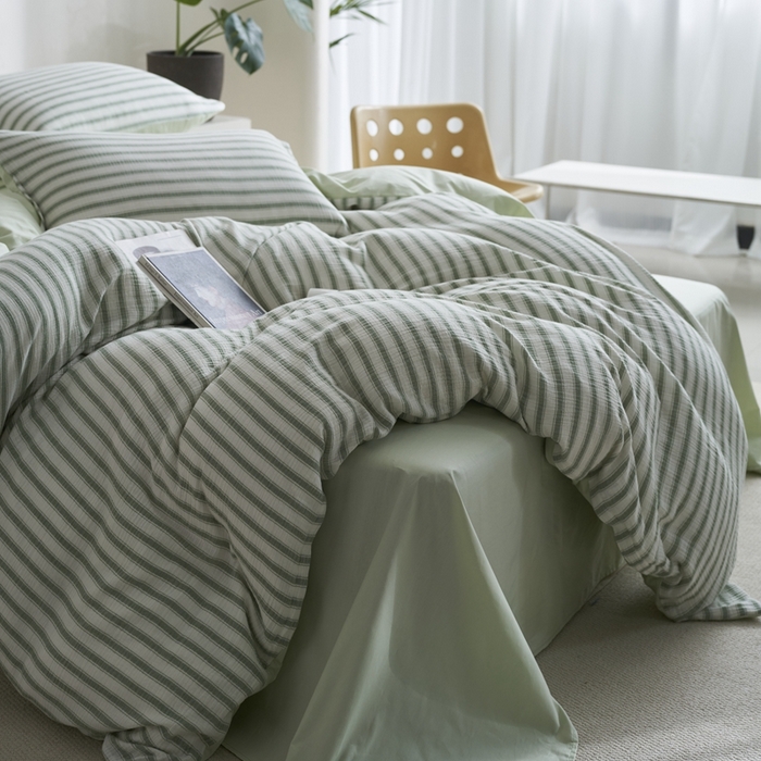 91家纺网 家纺一手货源 找家纺 金丝鸟家纺 2025新款全棉皱皱纱系列四件套 皱皱纱条纹绿