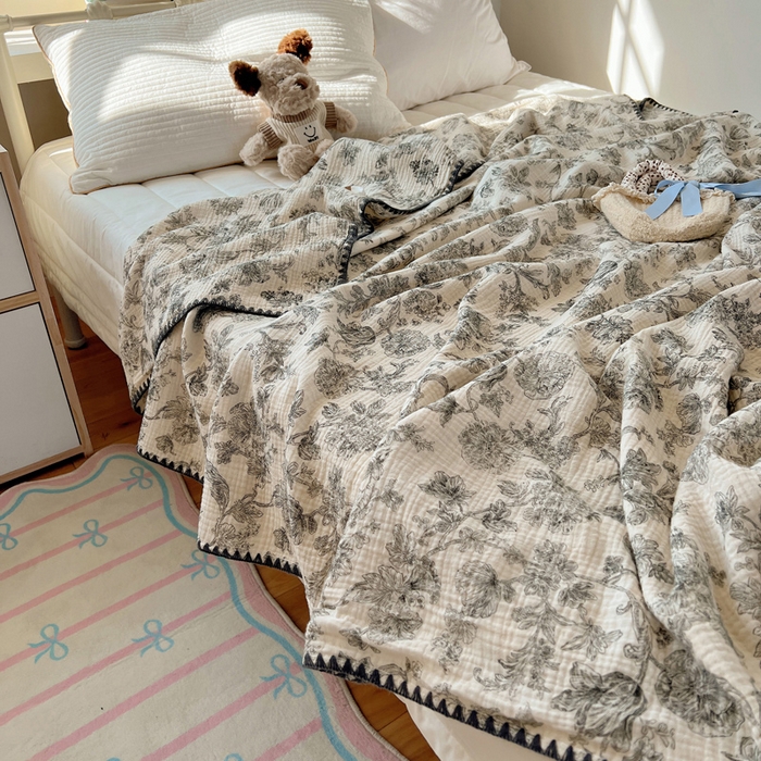 91家纺网 家纺一手货源 找家纺 三朵ins风韩国A类全棉绉绉纱多功能毯情图 迷雾森林